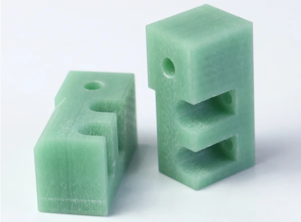 Precision CNC Milling Green FR4 plastdelar